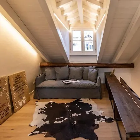 Croix 1541 - Cir 0198 奥斯塔